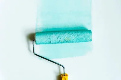 Peinture intérieure à Villegailhenc — murs, plafonds et boiseries